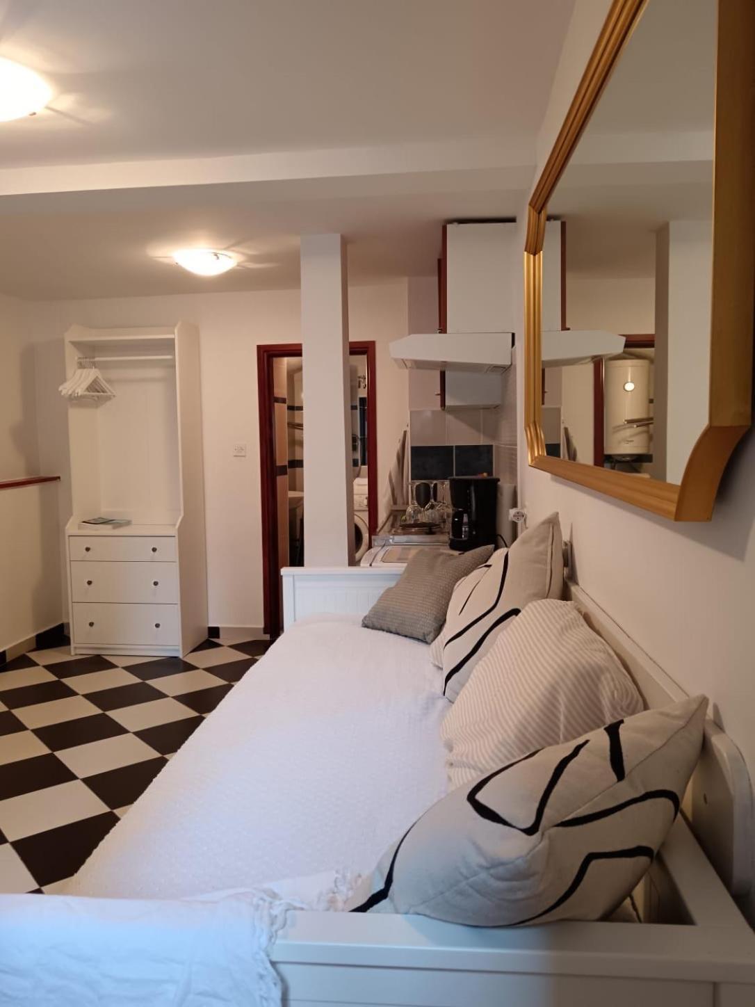 Lamar Cres Εξωτερικό φωτογραφία
