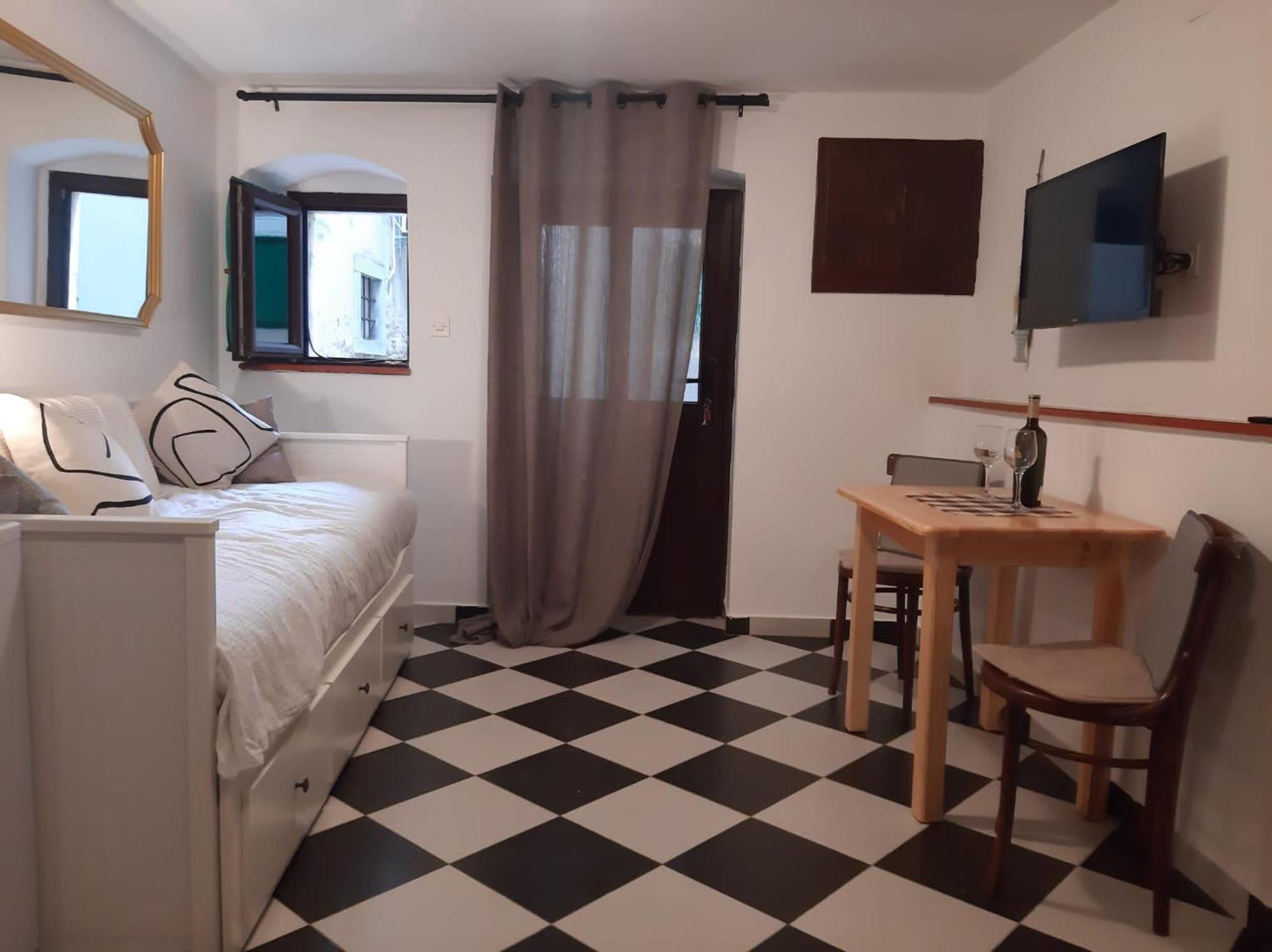 Lamar Cres Εξωτερικό φωτογραφία